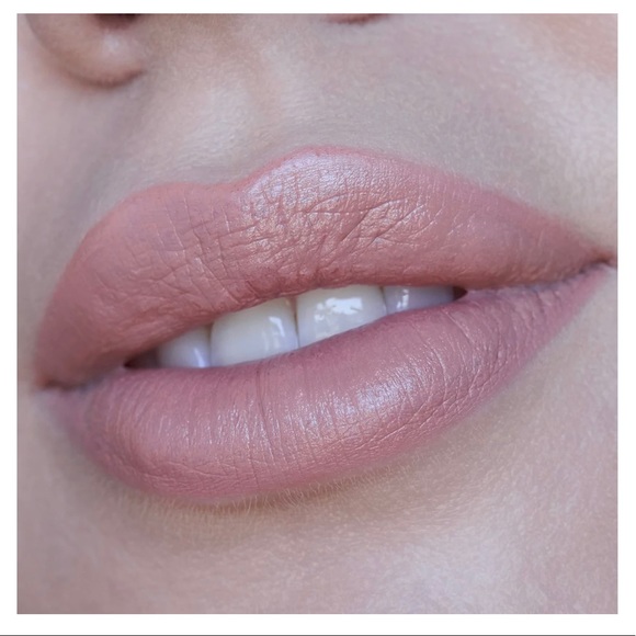 BRAND NEW Christian Audette moisturizing lipstick (color beauty) - Picture 3 of 10